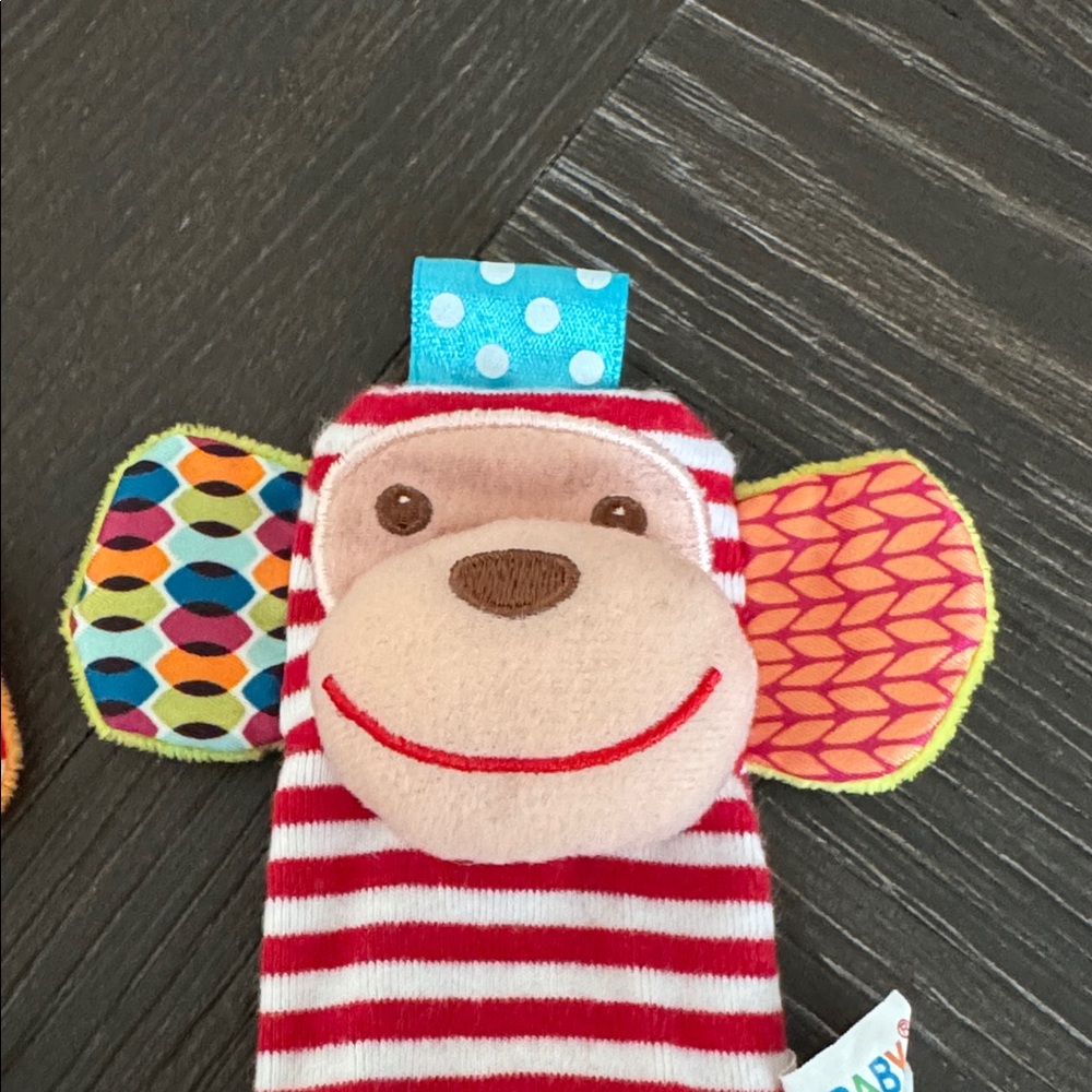Baby Foot Finder Sock & Wrist Rattle Set 6–12M | Elephant Monkey Sensory Toy Gif - Picture 3 of 5